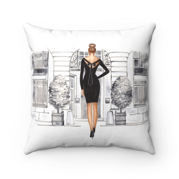 Fancy girl in front of the shop vitrine Polyester Square Pillow